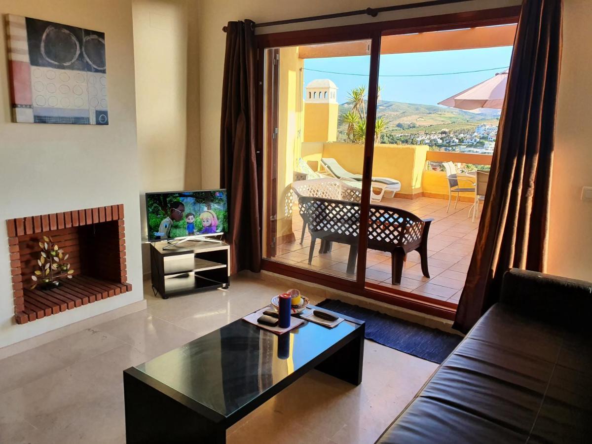 Seaview A Spectacular 3 Bed 3 Bathroom Penthouse Manilva Esterno foto