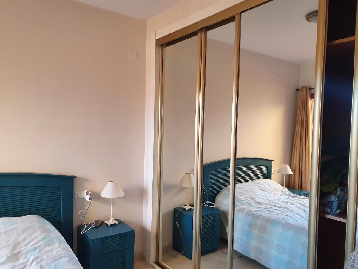 Seaview A Spectacular 3 Bed 3 Bathroom Penthouse Manilva Esterno foto