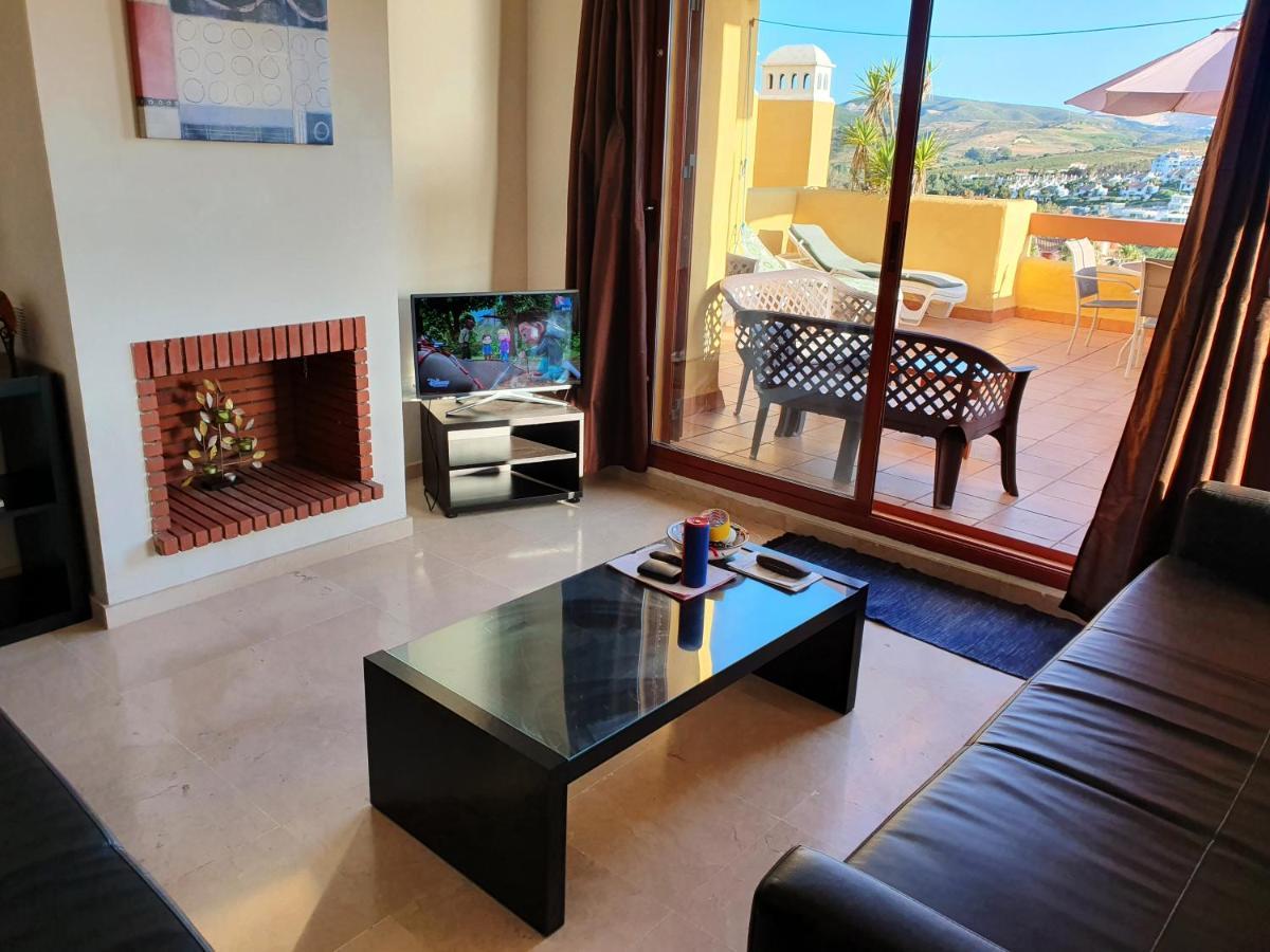 Seaview A Spectacular 3 Bed 3 Bathroom Penthouse Manilva Esterno foto