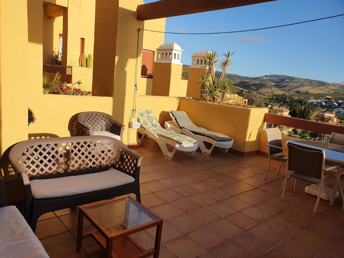 Seaview A Spectacular 3 Bed 3 Bathroom Penthouse Manilva Esterno foto