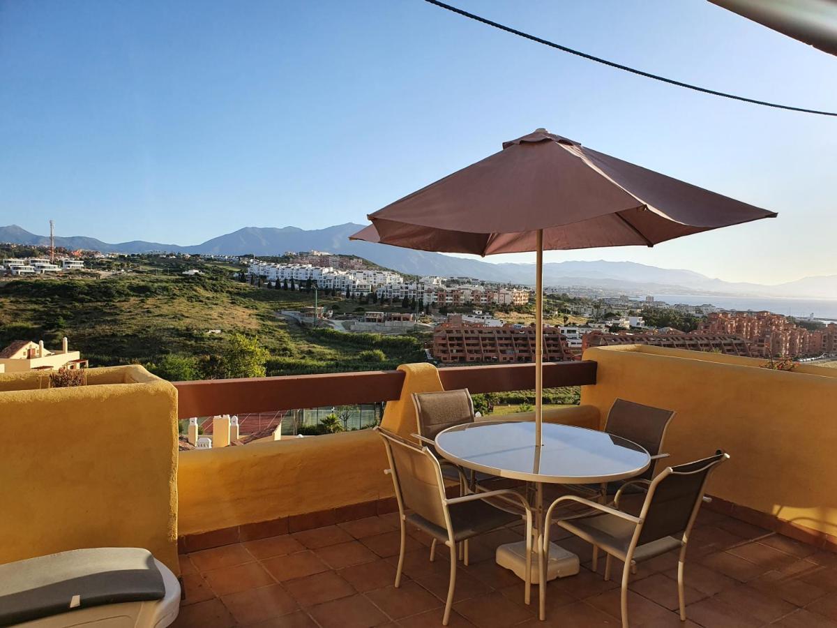 Seaview A Spectacular 3 Bed 3 Bathroom Penthouse Manilva Esterno foto