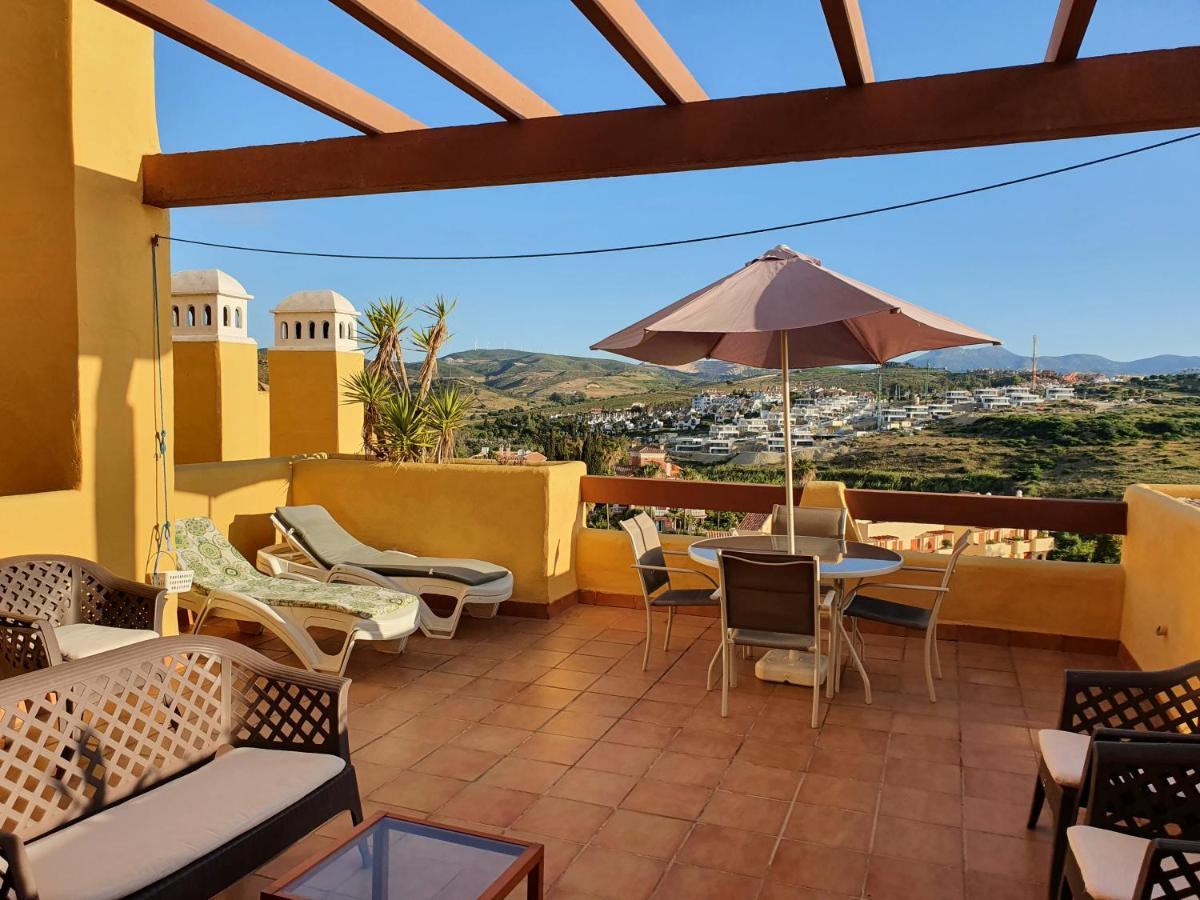 Seaview A Spectacular 3 Bed 3 Bathroom Penthouse Manilva Esterno foto